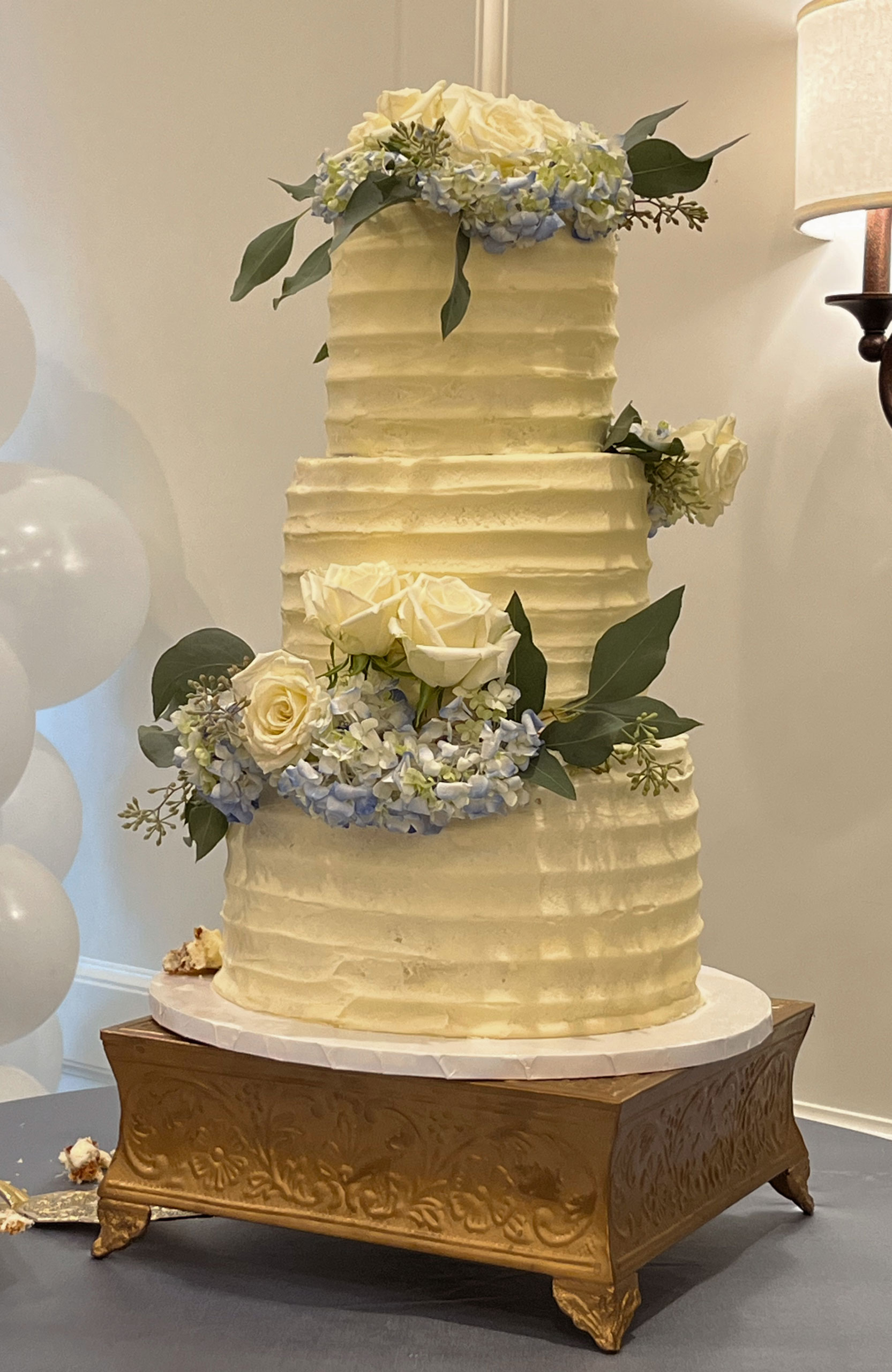 spring wedding cake from sweet fiesta cakes